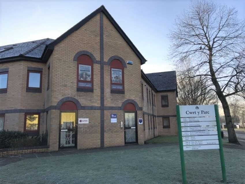 Earlswood Rd, Cardiff to rent Building Photo- Image 1 of 4