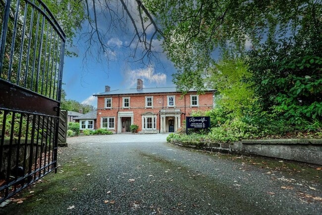 More details for First Ave, Newcastle Under Lyme - Office to Rent