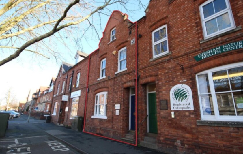 100 High St, Evesham for sale Primary Photo- Image 1 of 1
