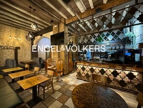 Retail in Barcelona, Barcelona to rent Interior Photo- Image 1 of 17