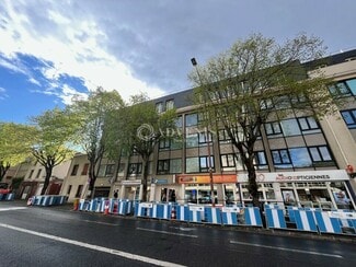More details for 704 Avenue Roger Salengro, Chaville - Office for Sale