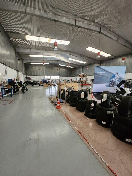 Industrial in Sant Esteve Sesrovires, Barcelona for sale - Building Photo - Image 2 of 27