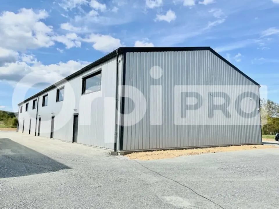 Location Entrepôt 120 m² - Photo 1