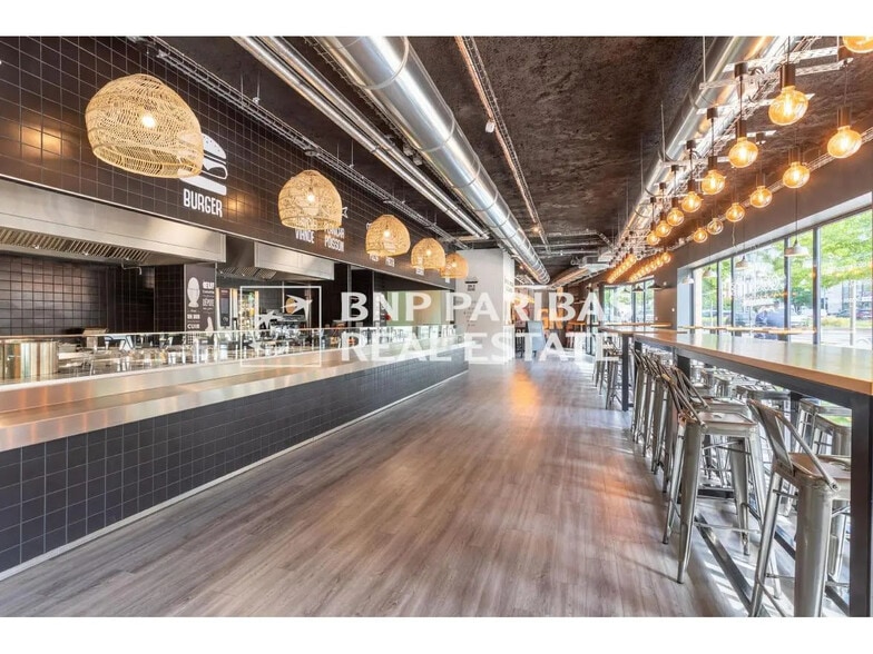 89-91 Boulevard National, La Garenne-Colombes to rent - Interior Photo - Image 1 of 13