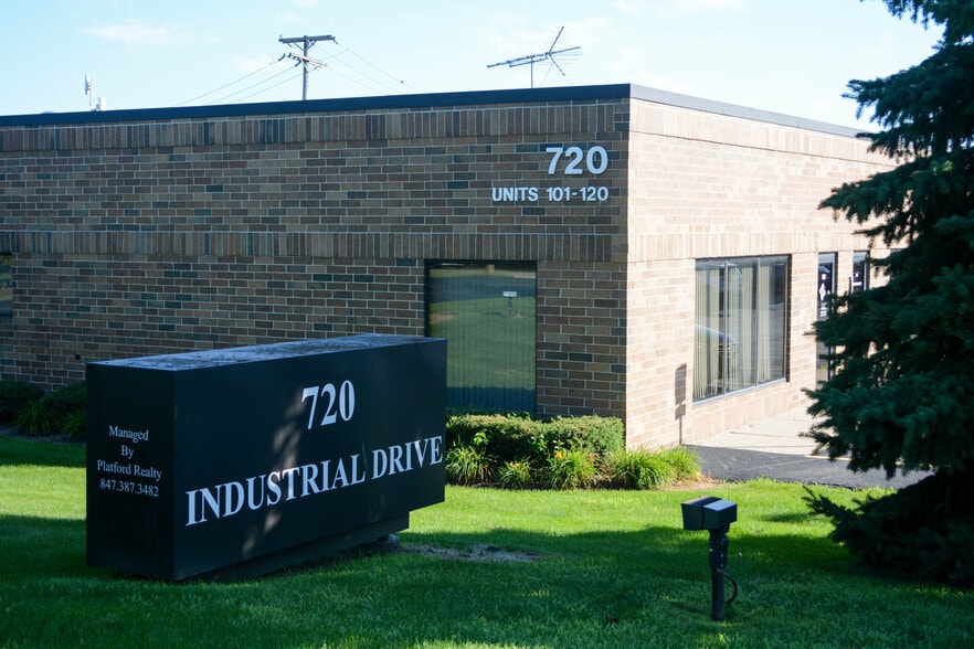 720 Industrial Dr, Cary, IL for rent - Building Photo - Image 1 of 5