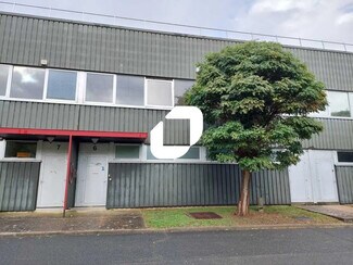More details for 30 Rue Des Osiers, Coignières - Light Industrial to Rent