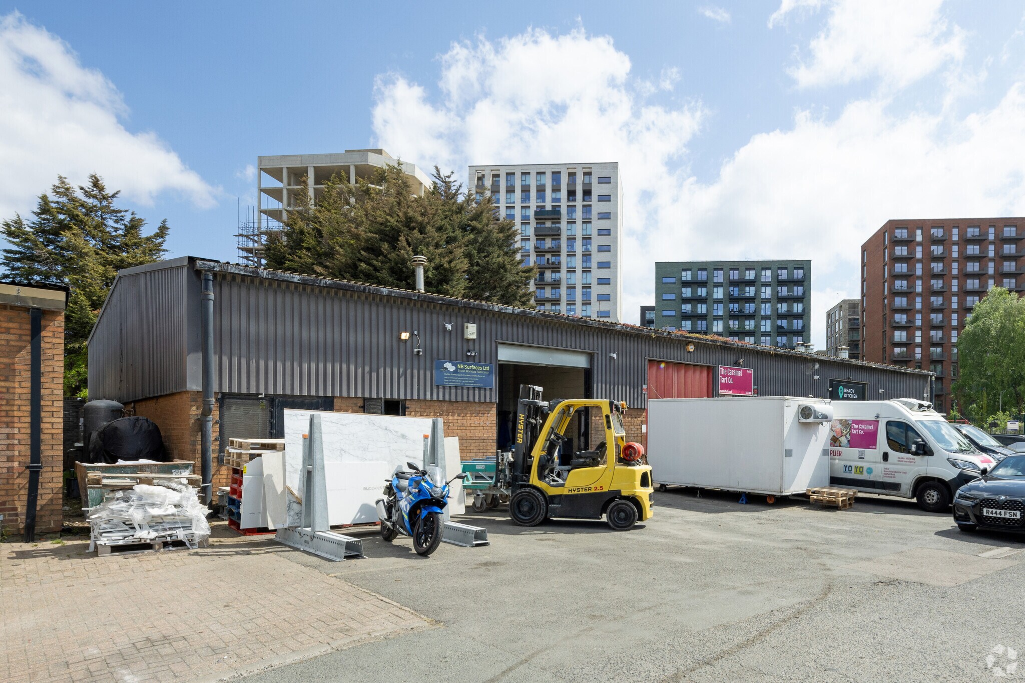 22-28 Bradfield Rd, London for sale Primary Photo- Image 1 of 1
