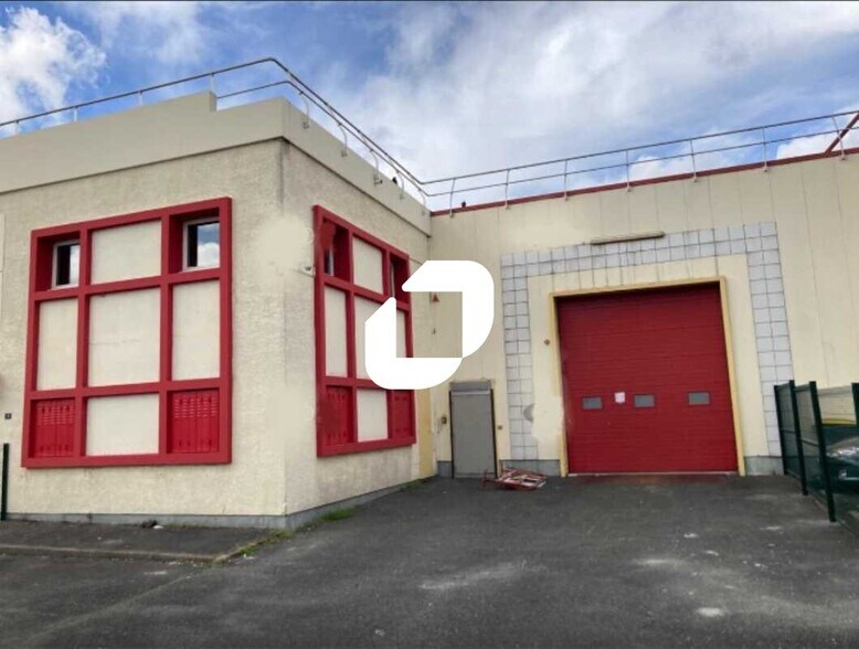 Light Industrial in Choisy-le-Roi to rent - Building Photo - Image 2 of 6