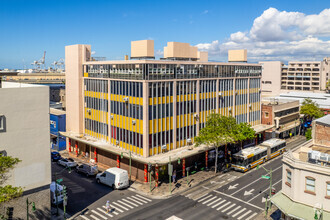 101-111 N King St, Honolulu, HI for rent Building Photo- Image 1 of 8