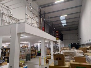 Hearle Way, Hatfield to rent Interior Photo- Image 2 of 3