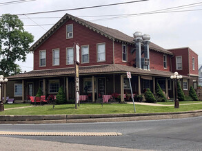 452 E Cumberland St, Lebanon, PA for rent Building Photo- Image 1 of 6