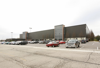 More details for 2240 Cunningham Dr, Troy, MI - Light Industrial for Sale