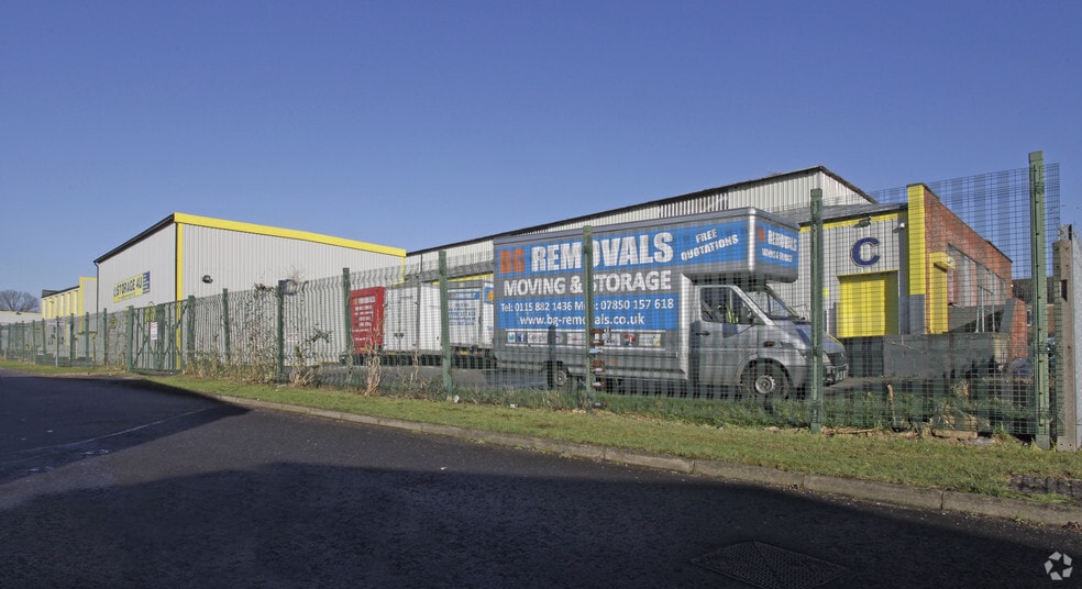 100 Nuthall Rd, Nottingham to rent - Building Photo - Image 3 of 4