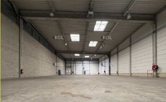 Industrial in Lieusaint to rent Interior Photo- Image 1 of 11