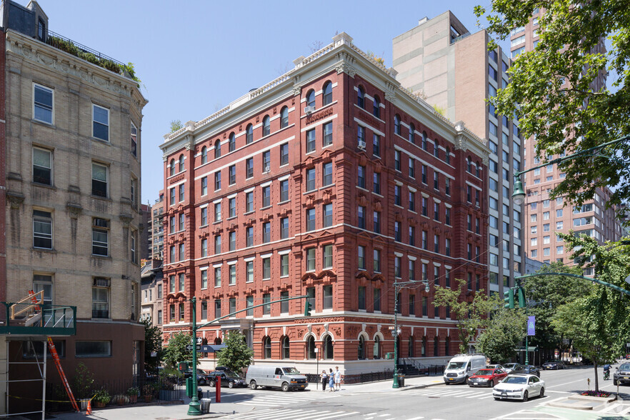 101 W 78th St, New York, NY for sale - Primary Photo - Image 1 of 1