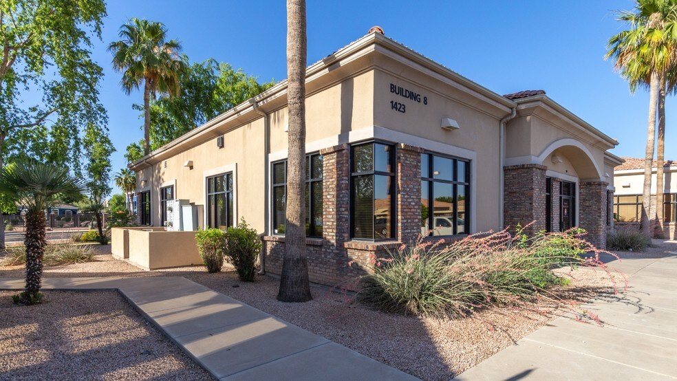 1423 S Higley Rd, Mesa 85206 UK