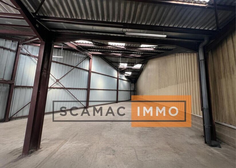 Industrial in Saint-Soupplets to rent - Interior Photo - Image 3 of 4