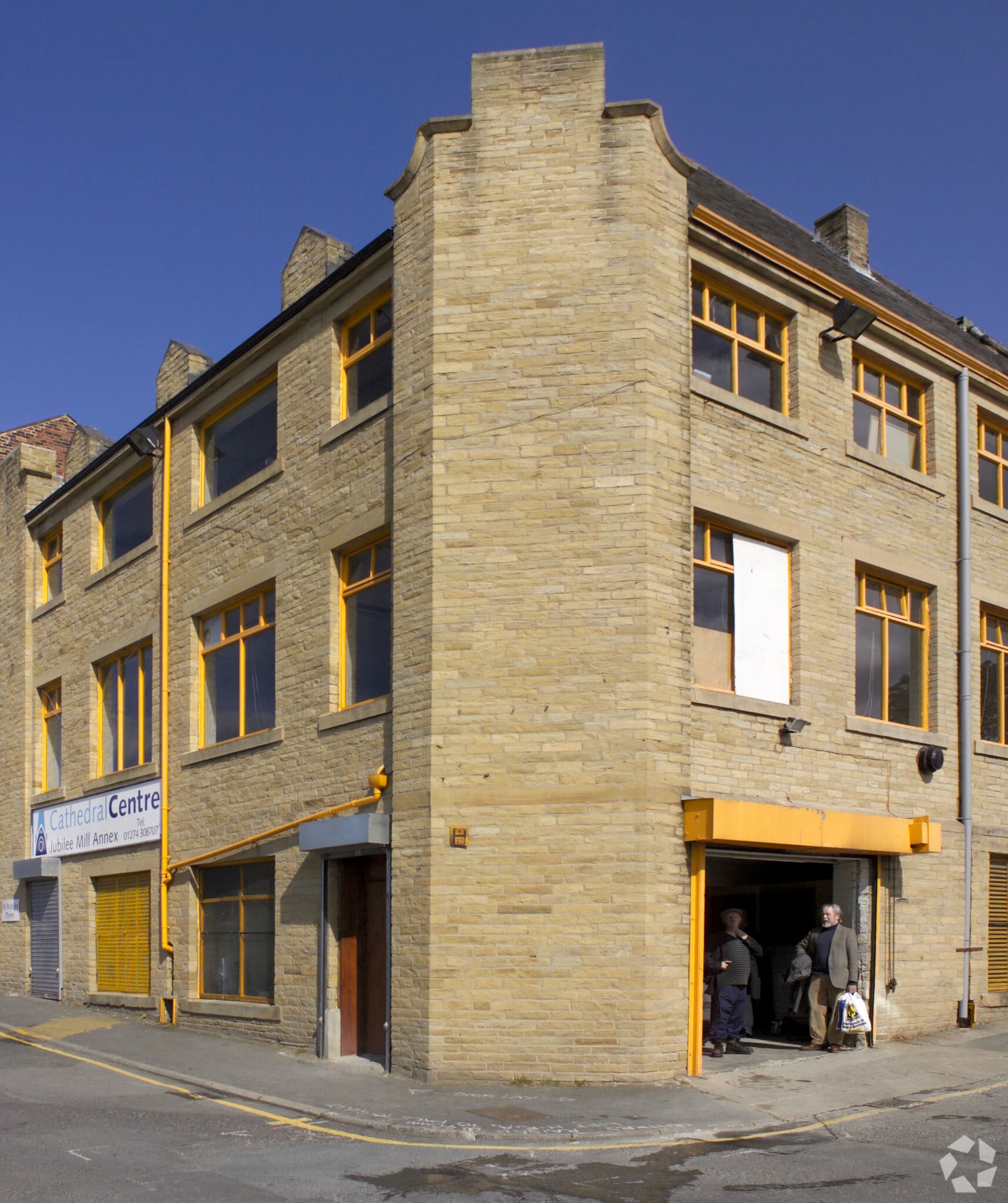 30 North St, Bradford for sale Primary Photo- Image 1 of 1