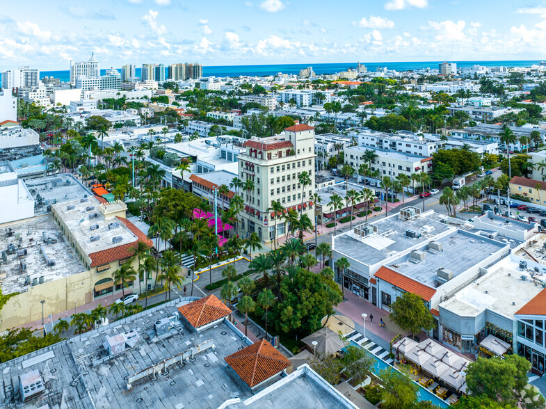 846 Lincoln Rd, Miami Beach, FL for rent - Building Photo - Image 3 of 6