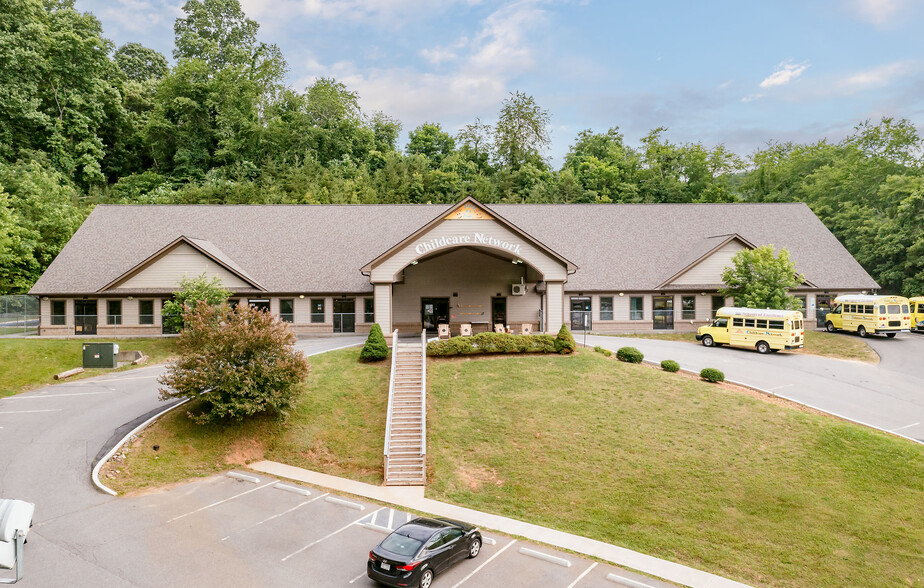 443 Weaverville Rd, Asheville, NC for sale - Primary Photo - Image 1 of 1