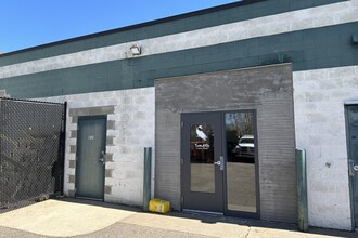 1285 114th Ave NW, Minneapolis, MN for rent Building Photo- Image 1 of 7