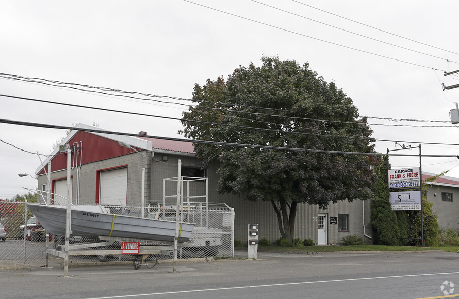 1090-1094 Masson Montée, Laval, QC for sale - Primary Photo - Image 1 of 3