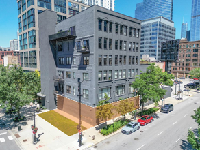 626 W Randolph St, Chicago, IL for rent Building Photo- Image 1 of 7