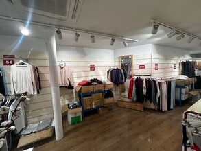 Retail in Barcelona, Barcelona to rent Interior Photo- Image 1 of 29