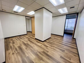 7551 Callaghan Rd, San Antonio, TX to rent Building Photo- Image 2 of 9