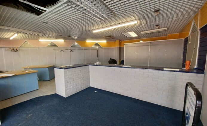 8 Transit Way, Plymouth to rent Interior Photo- Image 1 of 4