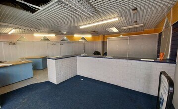 8 Transit Way, Plymouth to rent Interior Photo- Image 1 of 4