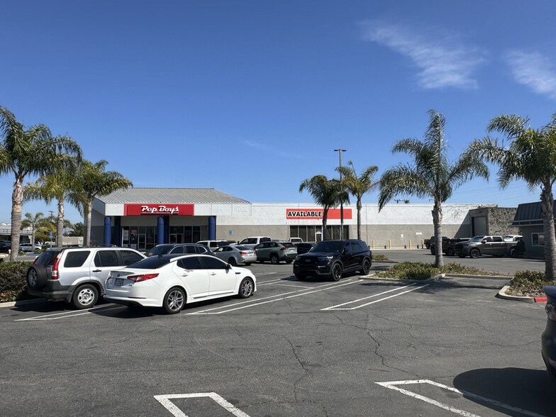 19002-19148 Brookhurst St, Huntington Beach, CA to rent - Building Photo - Image 2 of 6