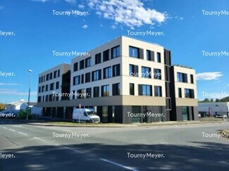 More details for Office, Retail to Rent