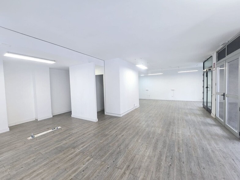 Calle Albareda, 25, Las Palmas de Gran Canaria, Las Palmas to rent - Interior Photo - Image 3 of 16