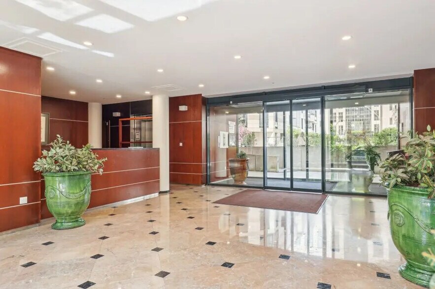 11 Allée Nicéphore Niepce, Vincennes to rent - Building Photo - Image 2 of 9