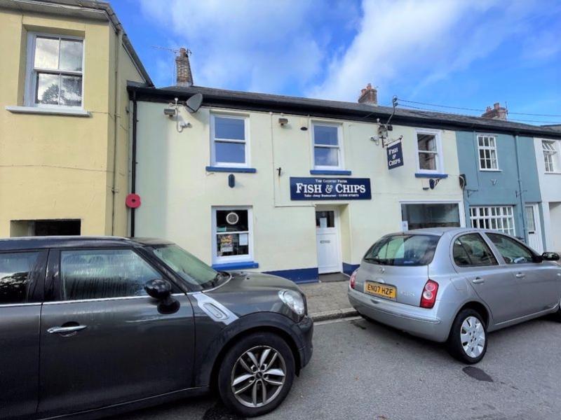 2 Parade Sq, Lostwithiel for sale Building Photo- Image 1 of 33