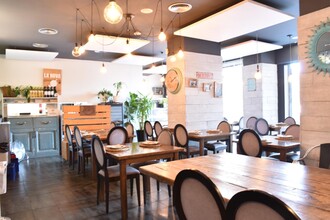 Retail in Terrassa, Barcelona to rent Interior Photo- Image 2 of 18