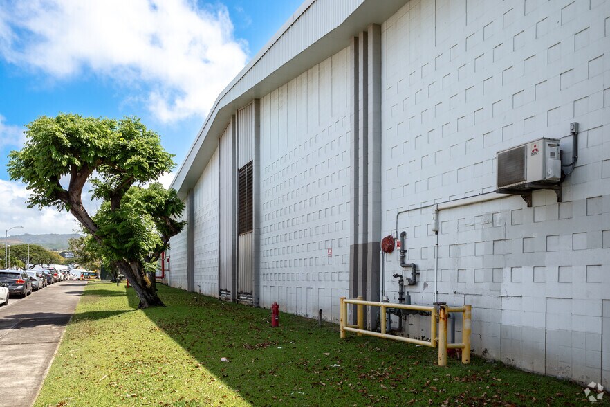 949 Mapunapuna St, Honolulu, HI for sale - Building Photo - Image 3 of 4