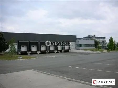 Light Industrial in Lormont to rent - Building Photo - Image 2 of 12