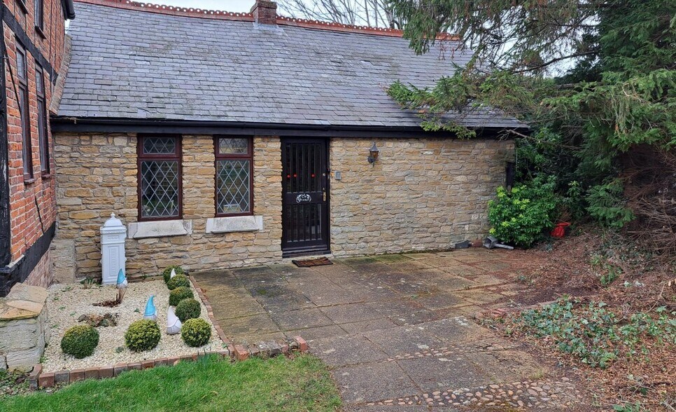 2 Cranes Close, Turvey for sale - Primary Photo - Image 1 of 1