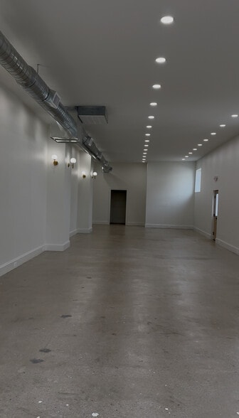 6916 Daisy Ave, Independence, OH to rent - Building Photo - Image 3 of 5