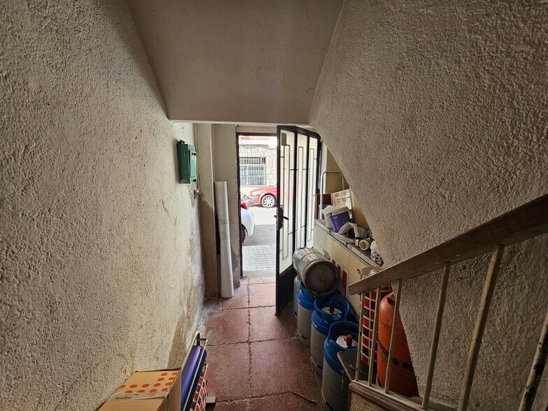 Retail in Ávila, Ávila for sale - Interior Photo - Image 2 of 11