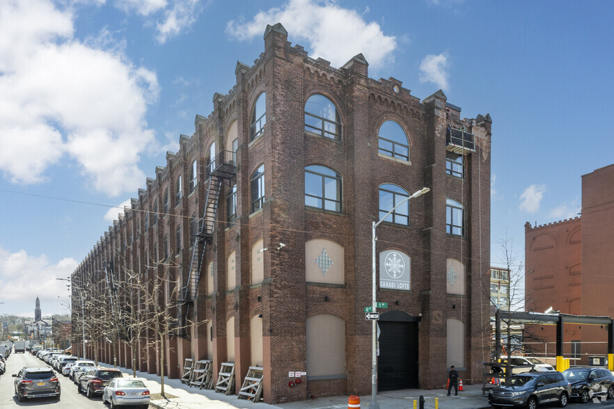 4201 1st Ave, Brooklyn, NY for rent - Primary Photo - Image 1 of 5