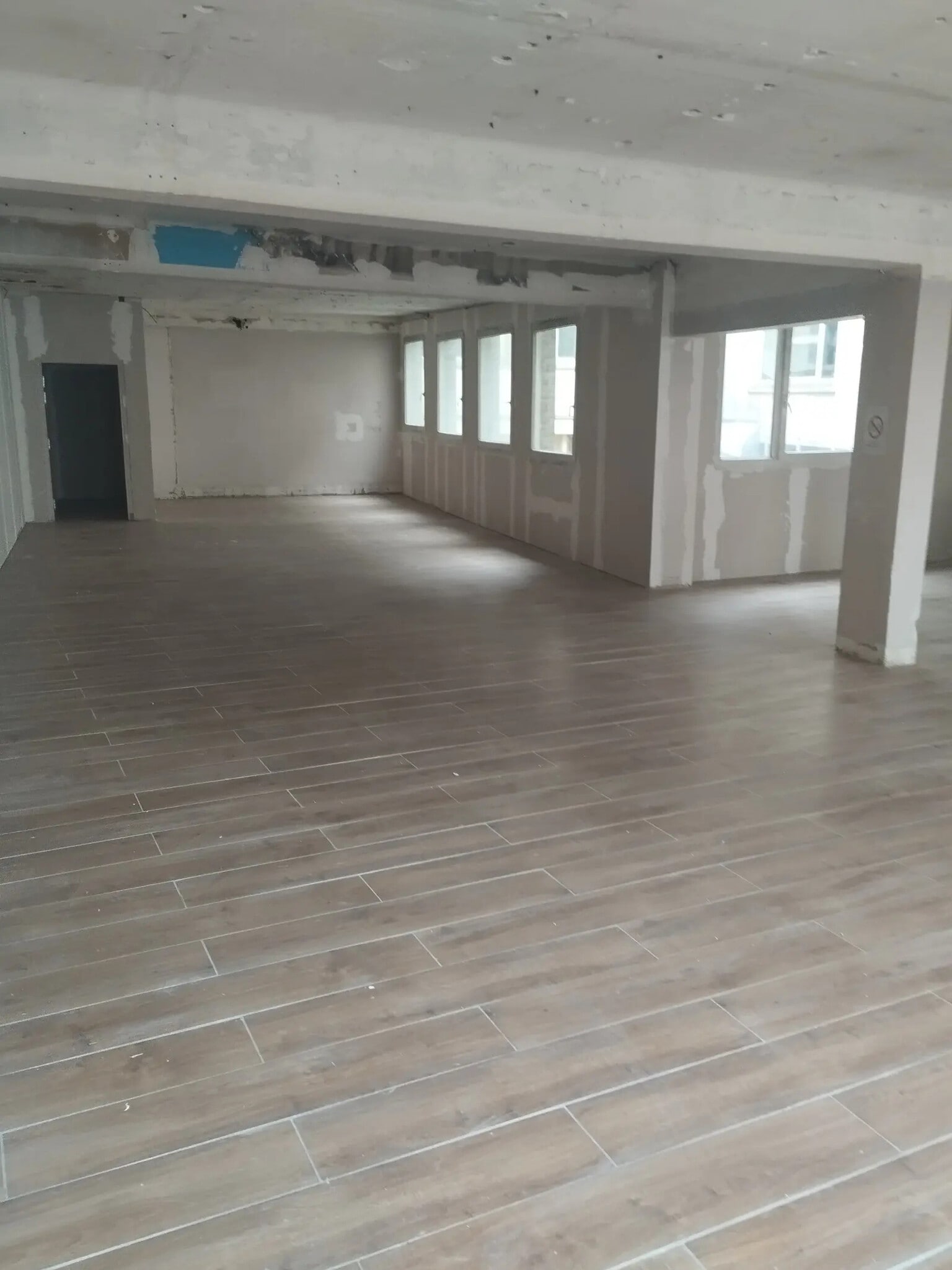 Office in Paris for sale Building Photo- Image 1 of 3