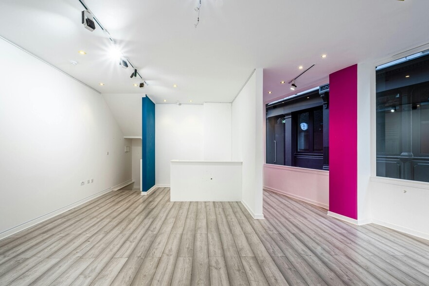 32 Artillery Ln, London to rent - Interior Photo - Image 3 of 19