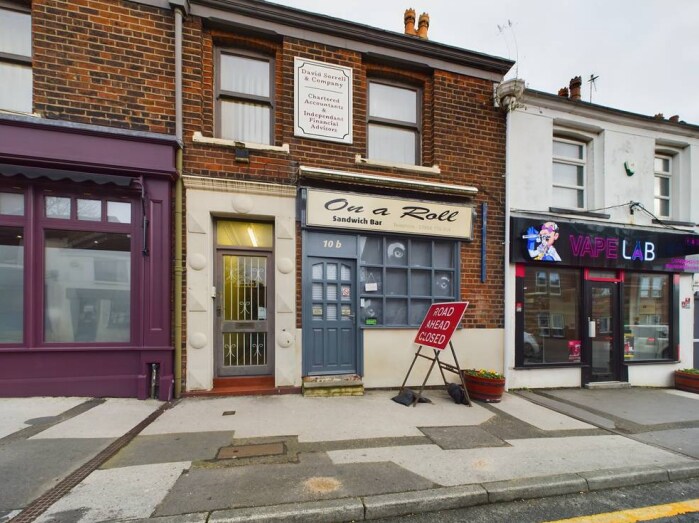 10-10b Station Rd, Kirkham for sale - Primary Photo - Image 1 of 1