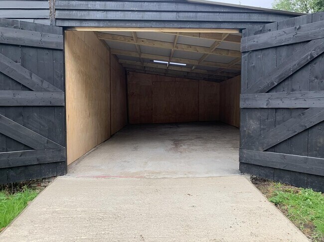 More details for Unit 1 Pyes Bridge Farm, Felsted - Industrial to Rent