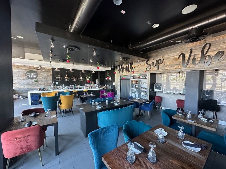 1205-1221 E Apache Blvd, Tempe, AZ for sale - Interior Photo - Image 1 of 1