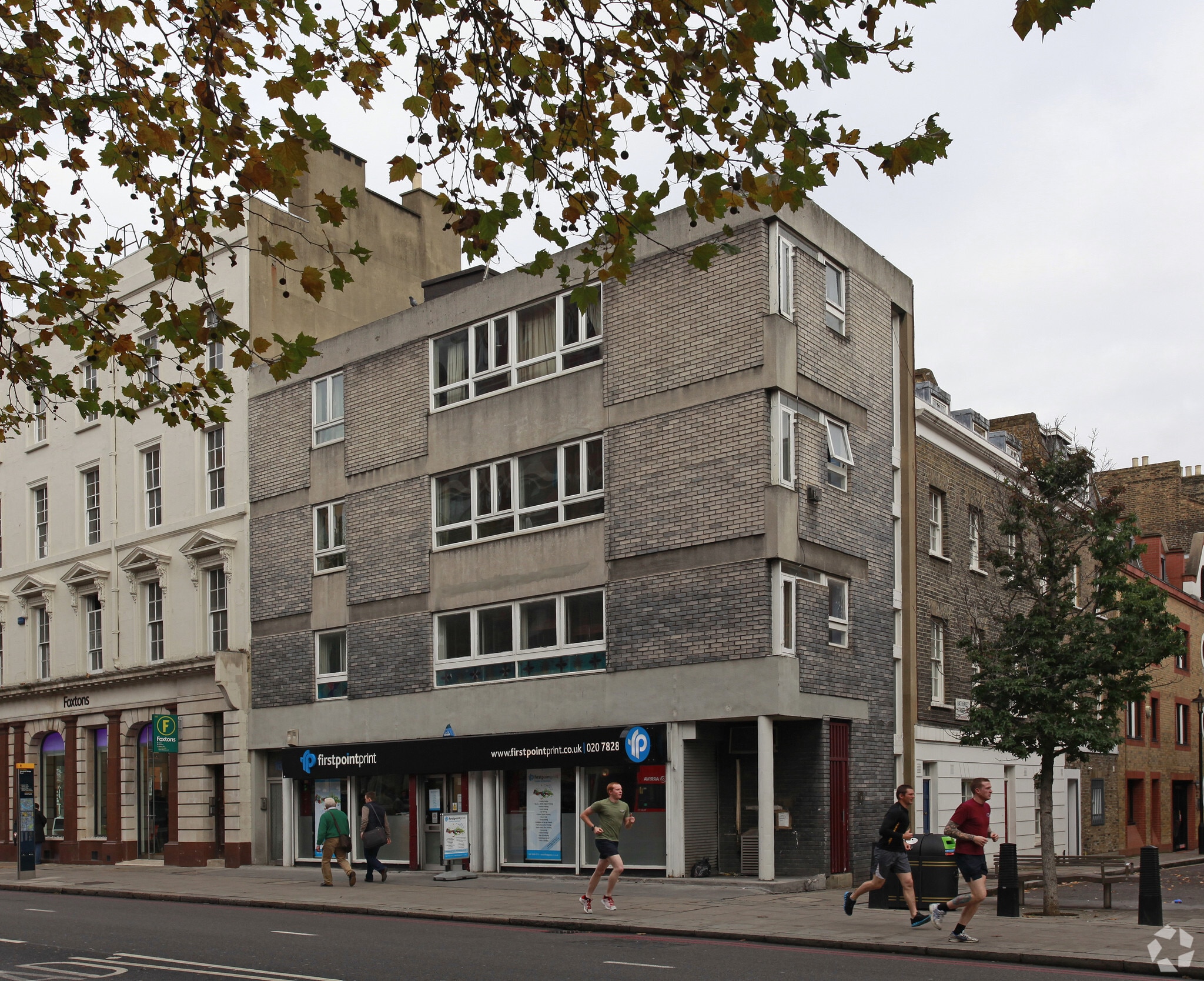 160-162 Vauxhall Bridge Rd, London to rent Primary Photo- Image 1 of 6