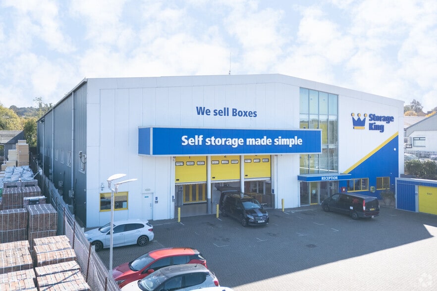 Longfield Rd, Tunbridge Wells to rent - Primary Photo - Image 1 of 3